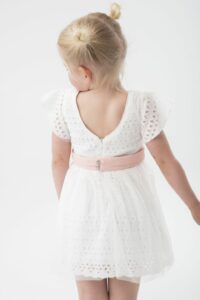 Dievčenské spoločenské madeirové šaty mimi kids 7000000166 (9)